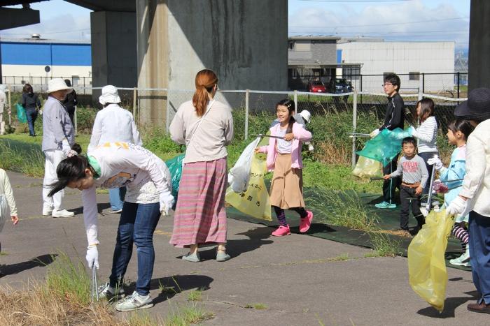 画像　春のごみゼロ運動津島市美化活動デー