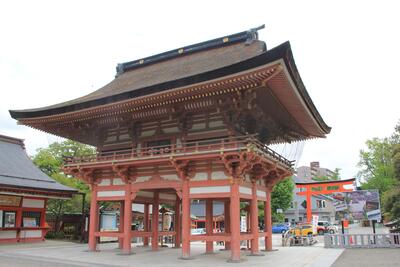 津島神社楼門